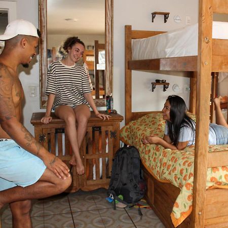Hostel Poesia Фос-ду-Игуасу Экстерьер фото