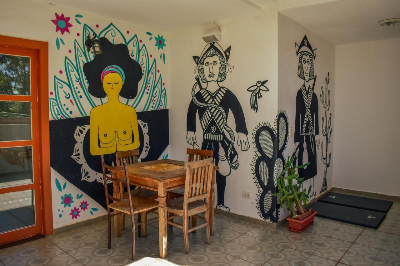 Hostel Poesia Фос-ду-Игуасу Экстерьер фото